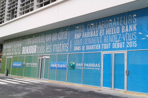 Pose d'Adhésifs micro-perforés grand format pour la BNP Paribas